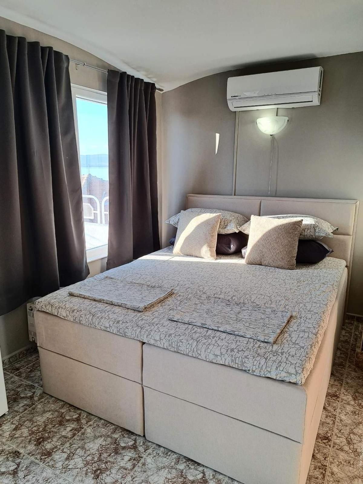 Hotel The White House Nesebar Exterior foto